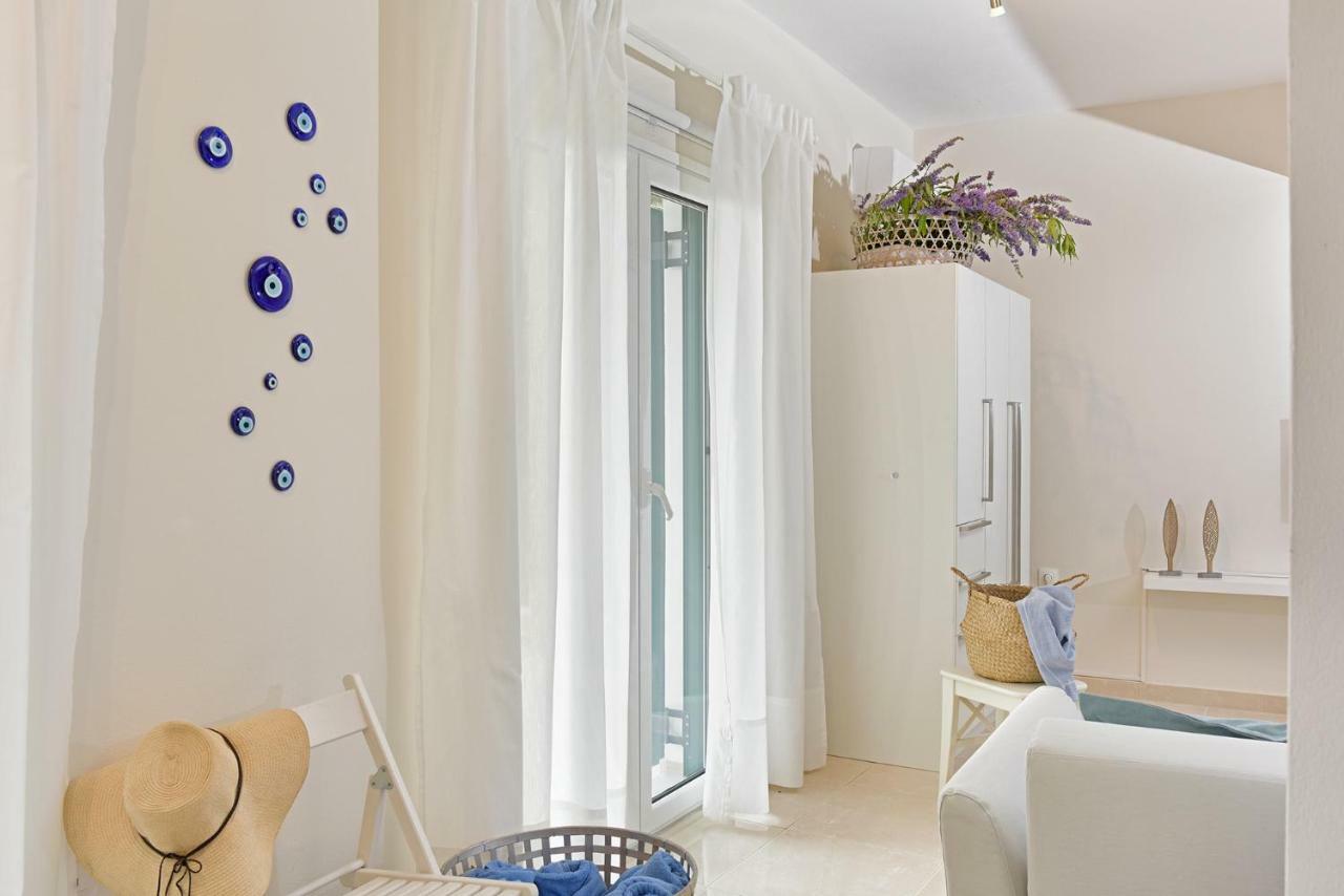 Giorgos & Maria Villas Agios Matthaios  ภายนอก รูปภาพ