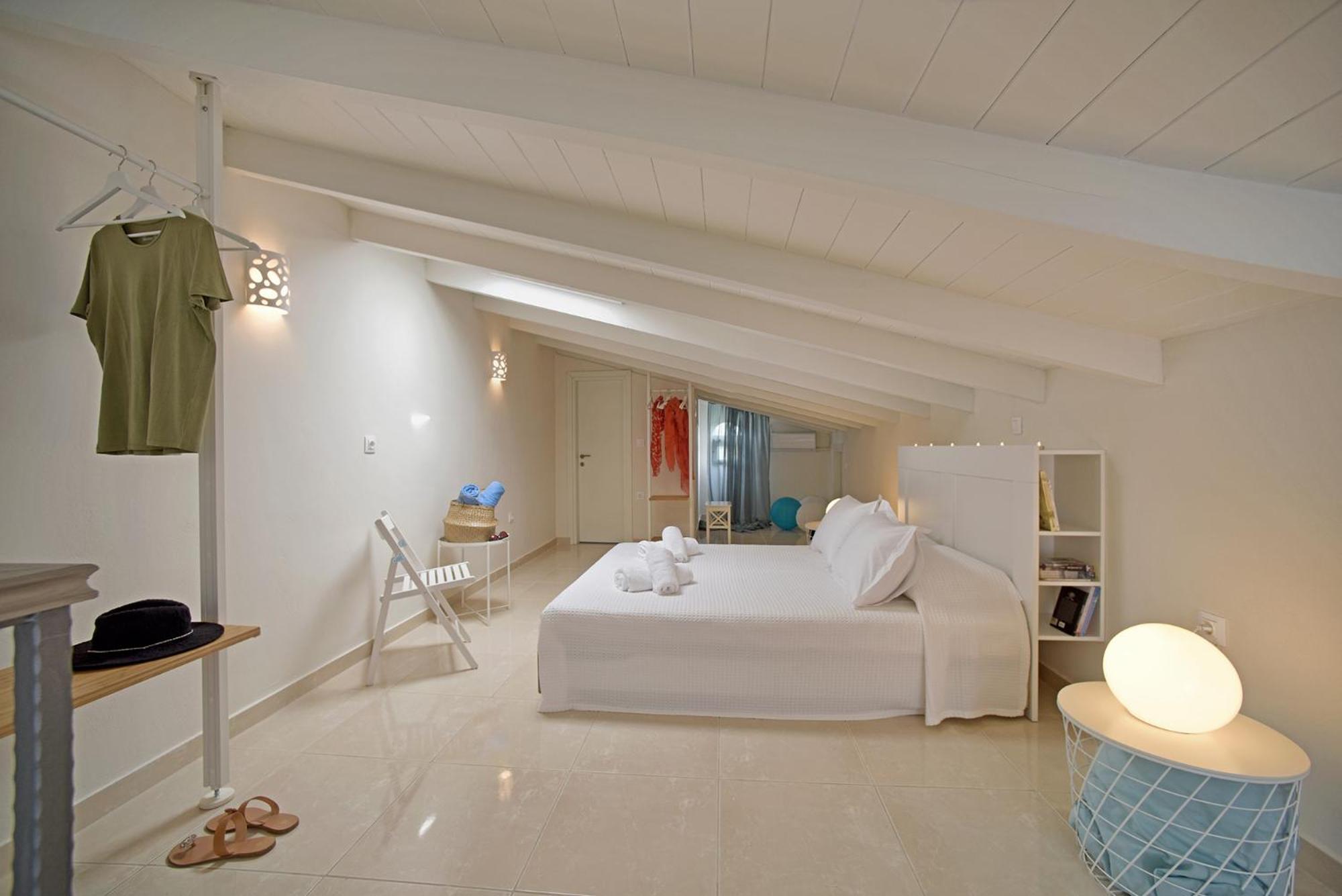 Giorgos & Maria Villas Agios Matthaios  ภายนอก รูปภาพ